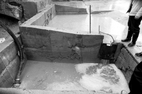 鑫天混凝土攪拌站整改后的廢水循環(huán)池