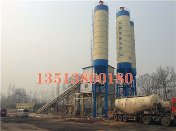 60型商品混凝土攪拌站生產(chǎn)場(chǎng)景