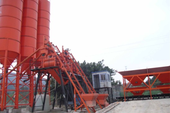 滾筒水泥攪拌站