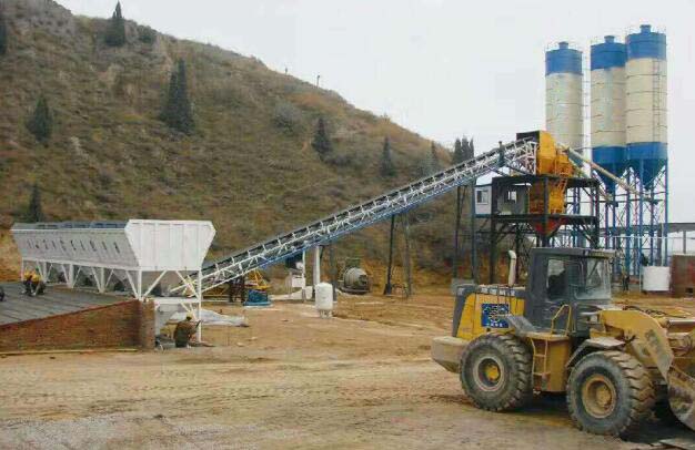 Q37吊鉤式拋丸機(jī) 非標(biāo)定制