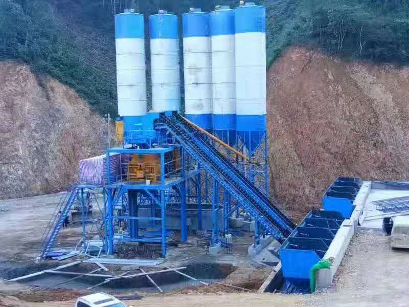 HZS240商品混凝土攪拌站