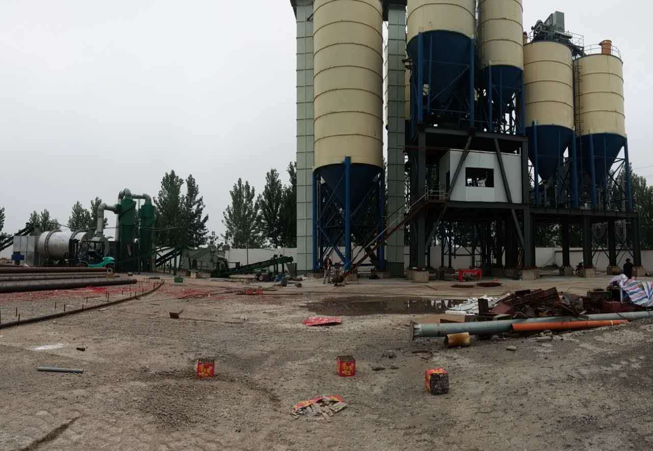 年產(chǎn)30萬噸干粉砂漿攪拌站